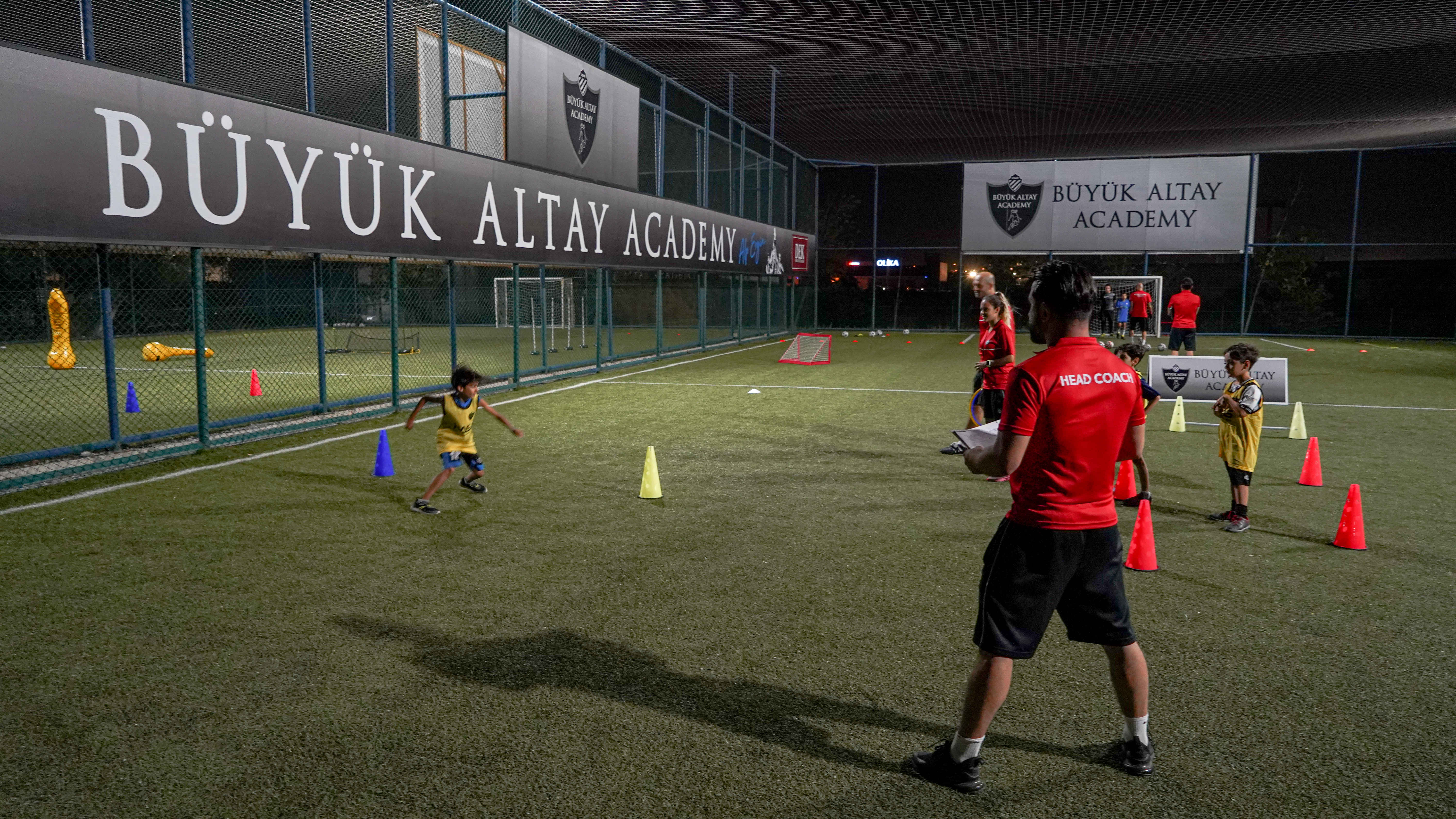 AÇILIŞ VE BURSLULUK SEÇMELERİ